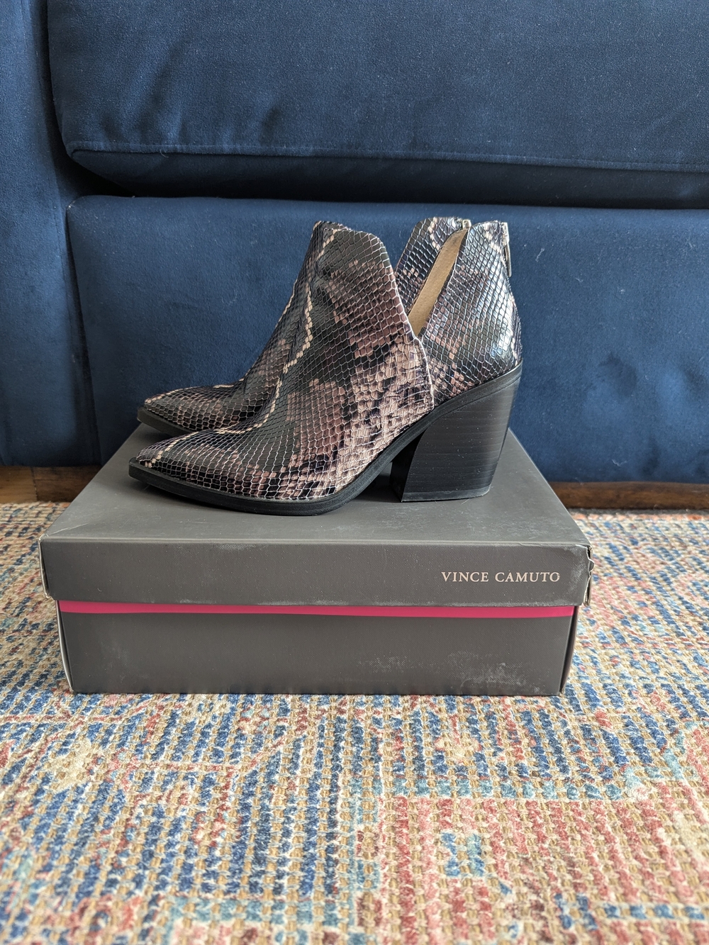 Vince Camuto Gigietta Bootie Snake Print Heeled Ankle Boots US 8M